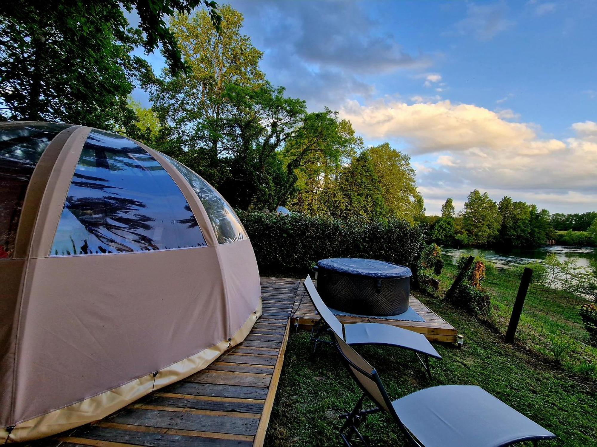 Sorde-lʼAbbaye Les Nuits De Cassiopee Bed & Breakfast エクステリア 写真