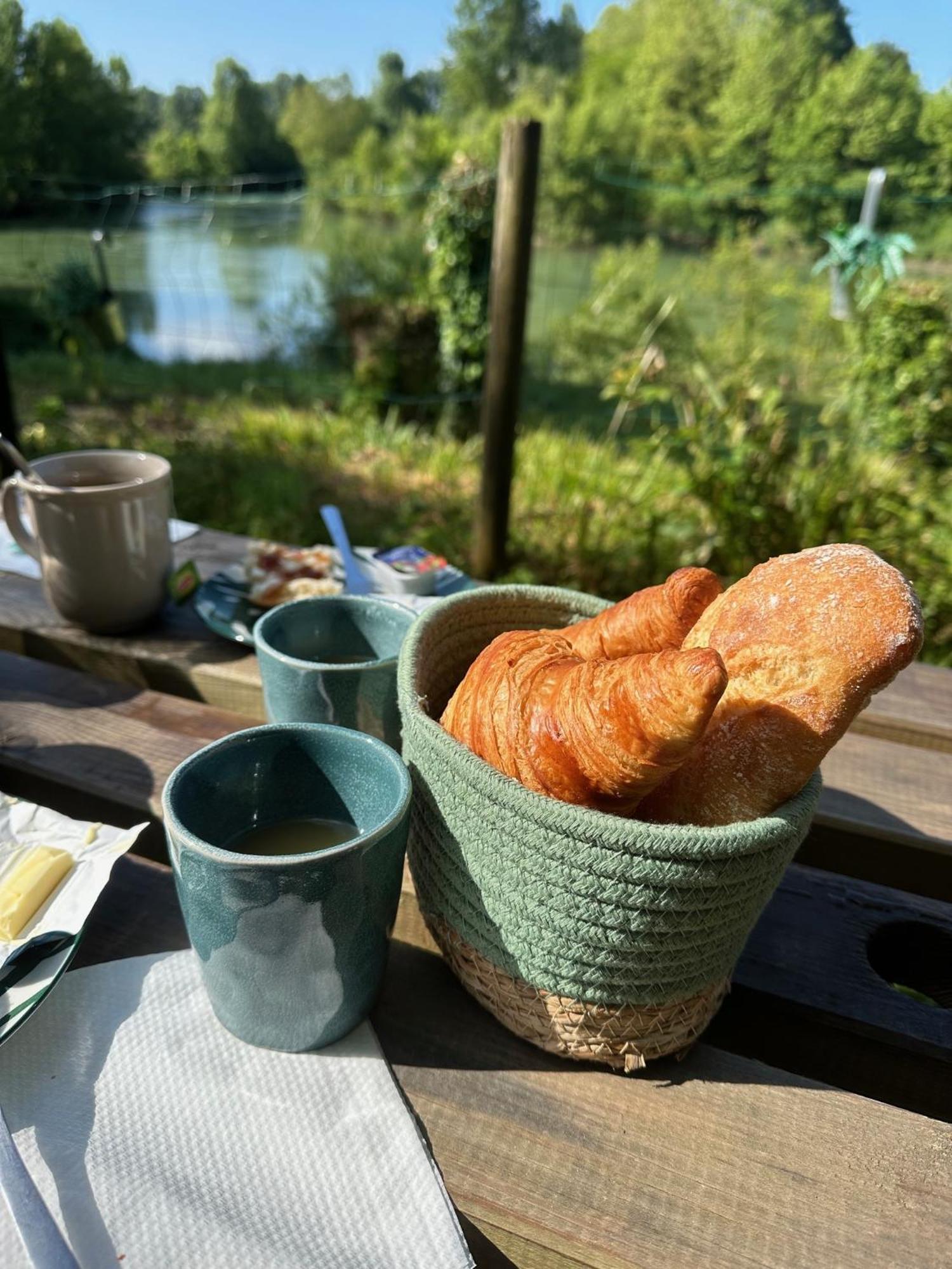 Sorde-lʼAbbaye Les Nuits De Cassiopee Bed & Breakfast 部屋 写真