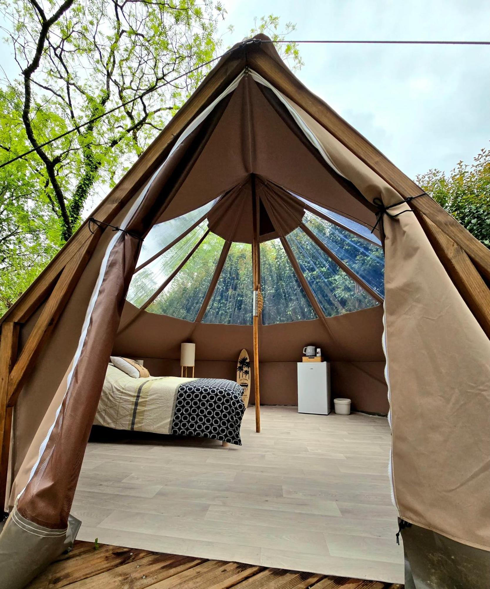 Sorde-lʼAbbaye Les Nuits De Cassiopee Bed & Breakfast エクステリア 写真