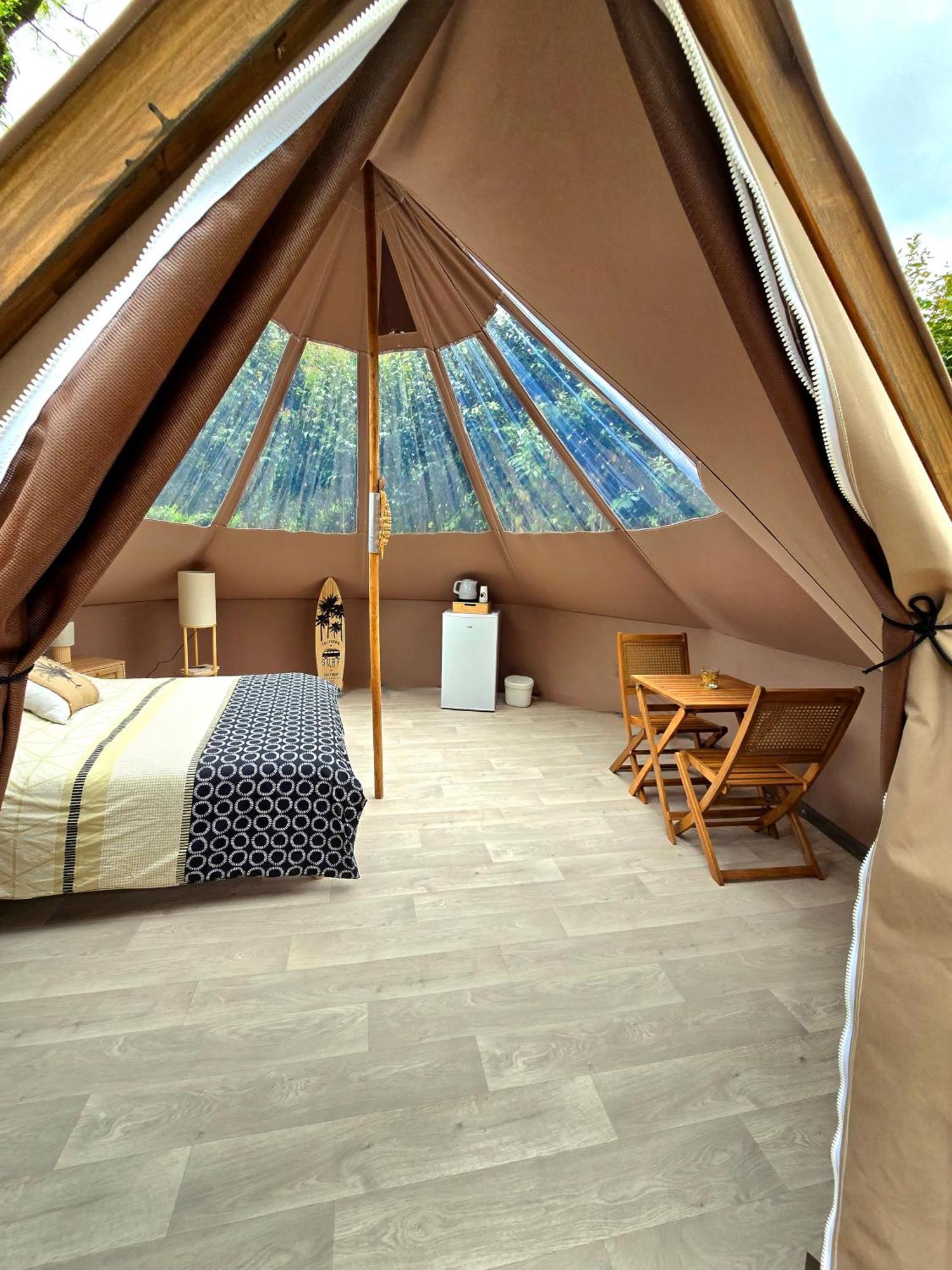 Sorde-lʼAbbaye Les Nuits De Cassiopee Bed & Breakfast エクステリア 写真