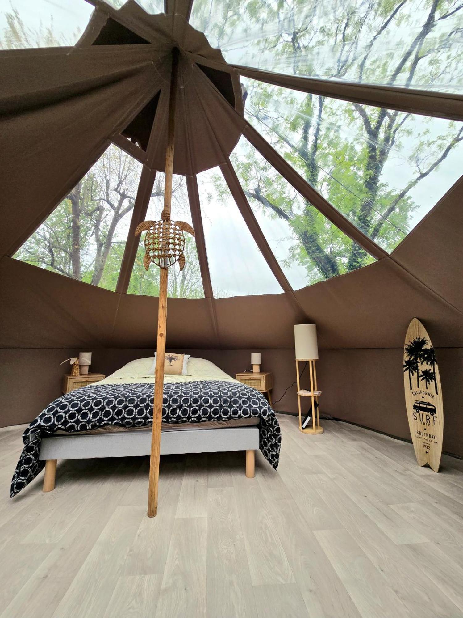 Sorde-lʼAbbaye Les Nuits De Cassiopee Bed & Breakfast エクステリア 写真